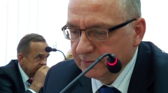 Błaszczyński nie naruszył ustawy samorządowej