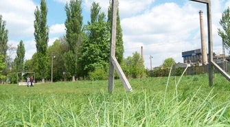 Piotrków: Czy to boisko, czy klepisko?