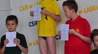 Kolejne sukcesy piotrkowskich pływaków UKS Delfin