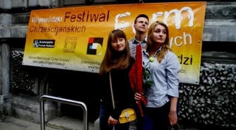 Busola: Spieszymy z garścią teatralnych wieści&#8230;