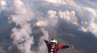 Piotrkowskie lotnisko: Ranny skoczek