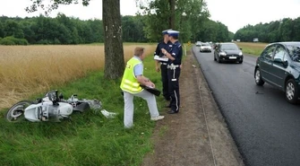Tragedia na drodze - nie żyje proboszcz z Wadlewa
