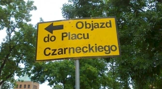 Piotrków: Czarnecki czy Czarniecki?