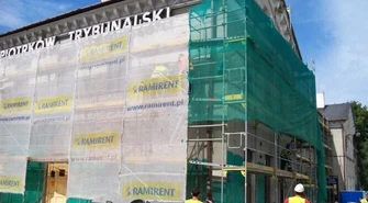 Czas na remont elewacji  głównego budynku PKP