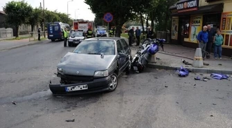 Wypadek na skrzyżowaniu - motocyklista w szpitalu