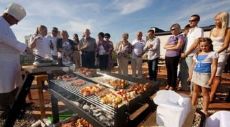 Piotrków: W Hotelu Vestil żegnali lato