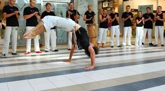 Przyjdź i zobacz, czym jest capoeira