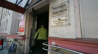 Piotrków: Będą zwalniać w szkołach?