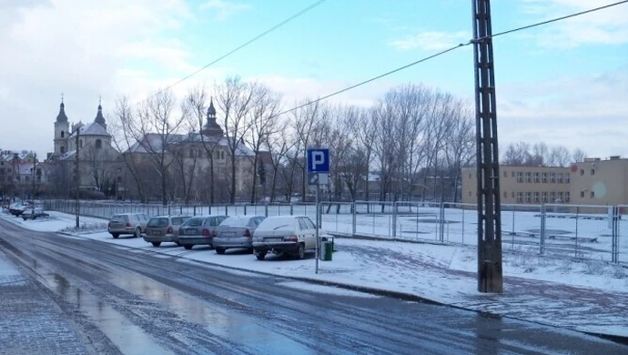 MZDiK: Sprzęt do odśnieżania czeka w pogotowiu