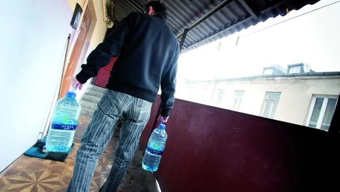 Piotrków: Bez wody żyją od trzech tygodni