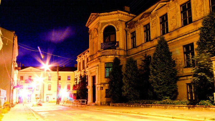 Piotrków: Nie będzie szkoły, będą dominikanki?