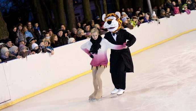 Na lodowisku miejskim pożegnali zimę