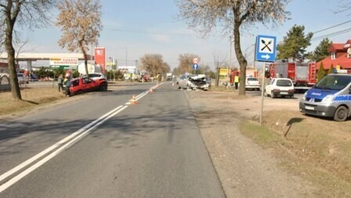 Tomaszów: Cztery osoby ranne w wypadku