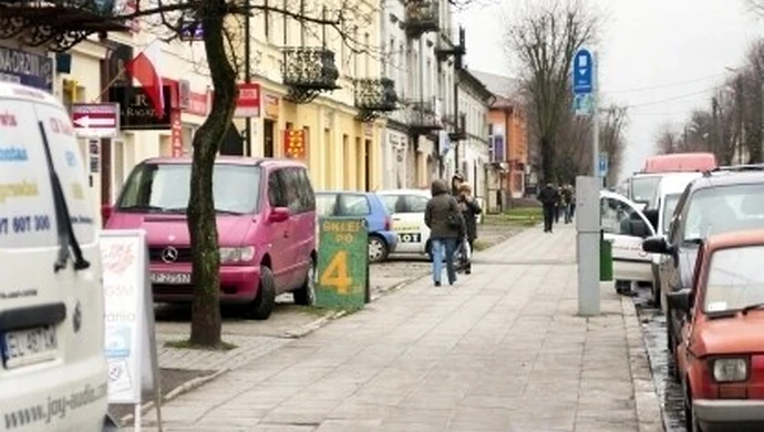 Straż Miejska kontroluje przeciekające pojazdy