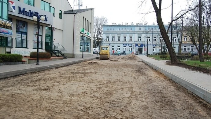 Tomaszów Maz. Rozkopali i … zniknęli