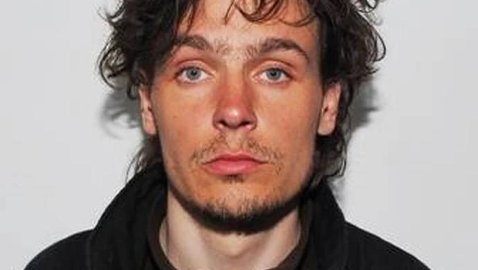 Znaleźli go na łące - nie wie kim jest i jak się nazywa