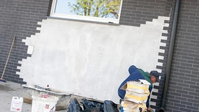 Odpadły płytki na stadionie Concordii