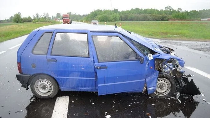 Wypadek na &#8222;ósemce&#8221;. 3 osoby ranne