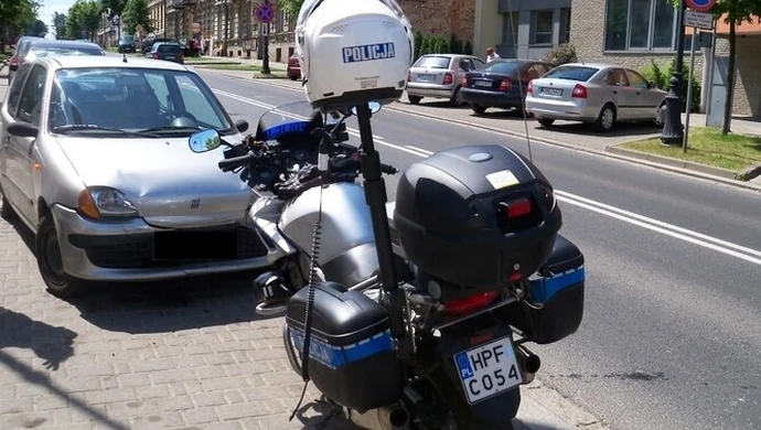 Stłuczka przed piotrkowskim MOK-iem