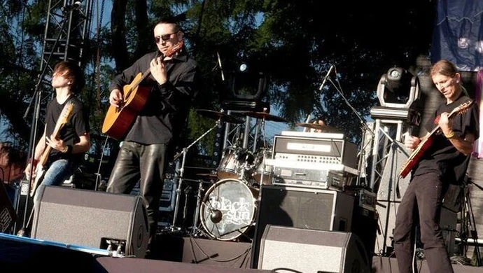 Piotrków: Świętujemy na pl. Pofranciszkańskim