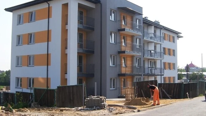 Nowe mieszkania odbiorą po wakacjach
