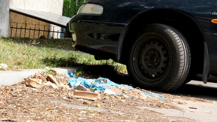 Piotrków: Posprzątają "parking" przy Jagiellońskiej?