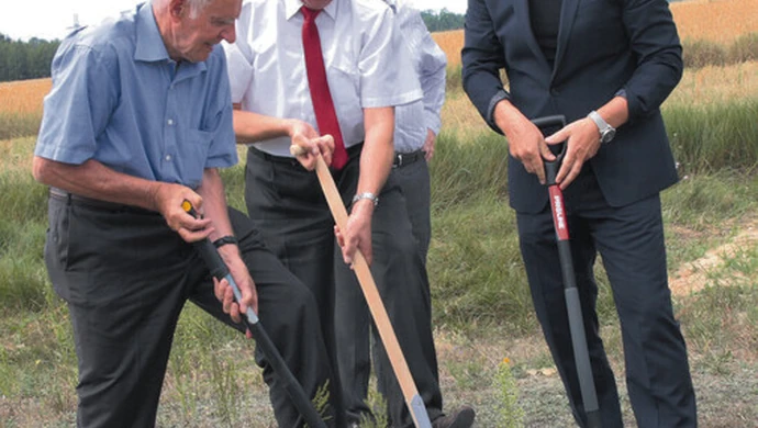 Ikea buduje szkołę w Jarostach