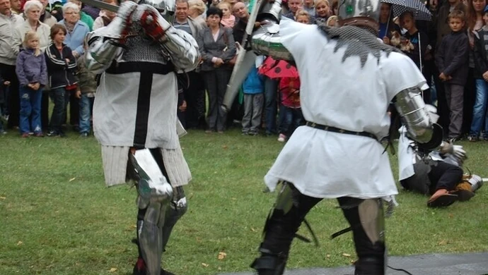 Średniowieczna zabawa na Podklasztorzu