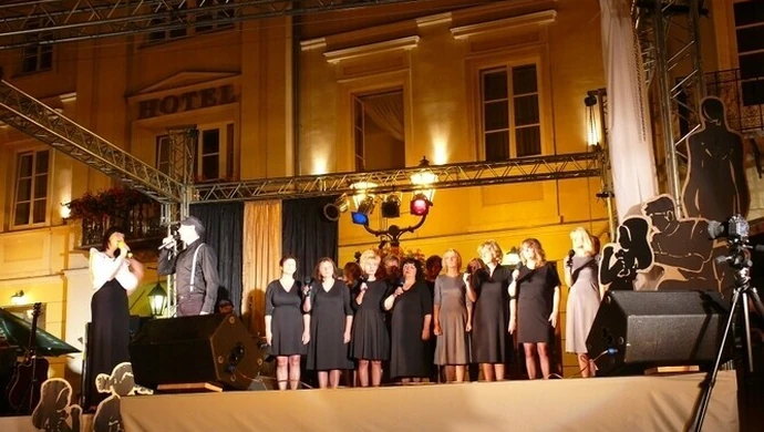 Tłumy na koncercie &#8222;Kamienica na&#8230; Trakcie&#8221; 