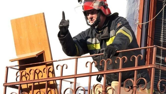 Osiem lat grozi właścicielom kamienicy przy Topolowej