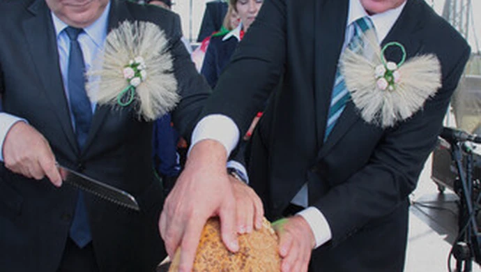 Dożynki Wojewódzkie: Pokroili bochen chleba