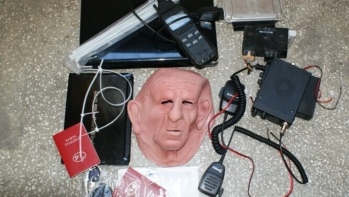 Z bronią napadali na właścicieli samochodów