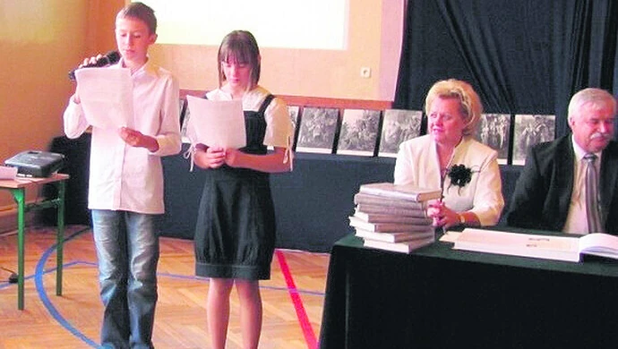 Narodowe czytanie w Sulejowie