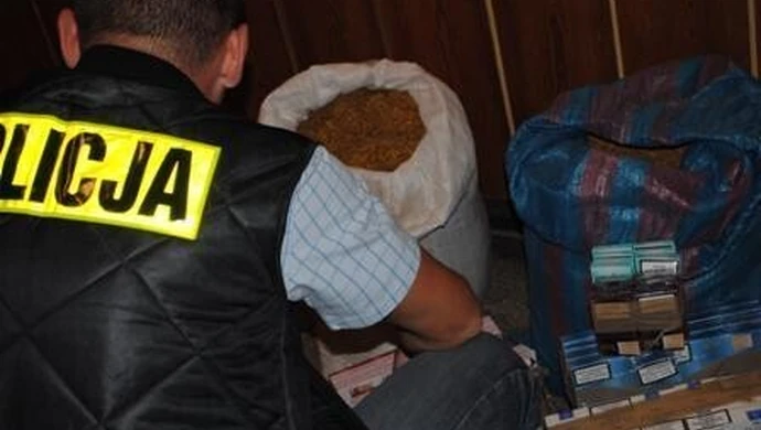 Przewozili ponad 30 kg nielegalnego tytoniu