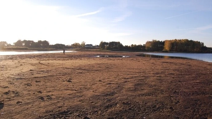 Mało wody w Zalewie Sulejowskim