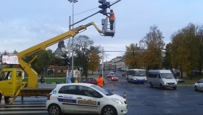 Piotrków: Wreszcie instalują nowe czasomierze
