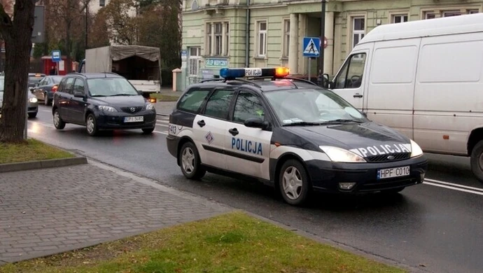 Ośmiolatek potrącony na pasach trafił do szpitala
