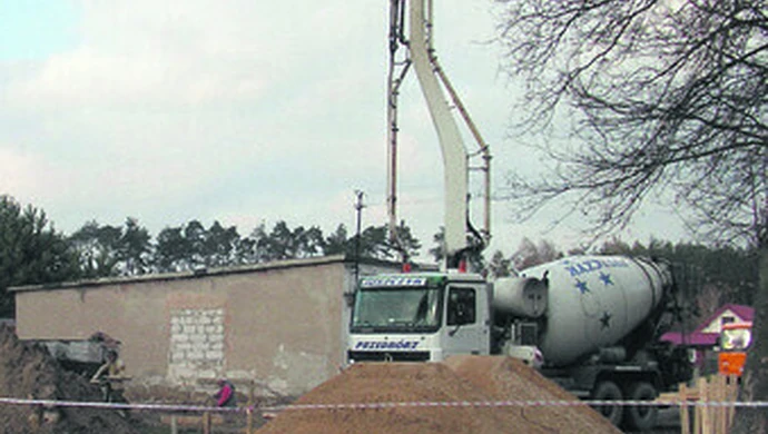  Powstają nowe garaże