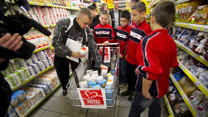 Zapaśnicy AKS Piotrków wsparli "Szlachetną Paczkę"