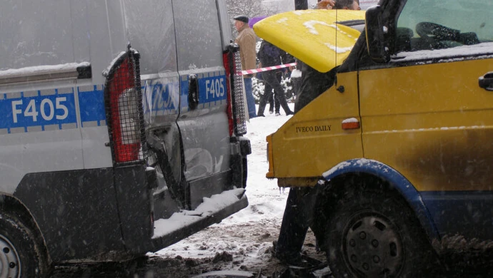Słowackiego zablokowana – przy PKO zderzył się bus, autobus i radiowóz