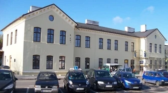 Piotrków: Dworzec PKP później i drożej