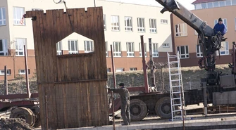 Piotrków: Stawiają już ściany nowej kaplicy