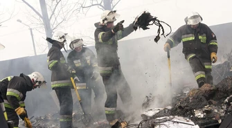 Piotrków: Spłonął zakład poligraficzny