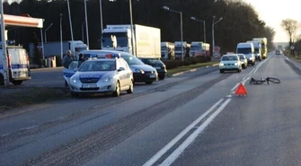 Pijany rowerzysta potrącony przez samochód