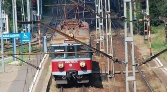 Stanęły pociągi na trasie Piotrków-Baby