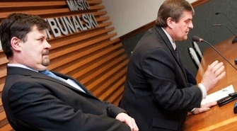 Piotrków: Prezydent nie może przenieść szkół?!