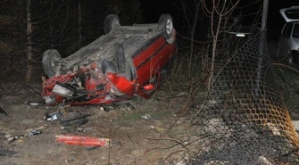 Dachował uno &#8211; miał ponad promil alkoholu