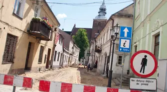 Piotrków: Rozpoczął się remont ulicy Farnej