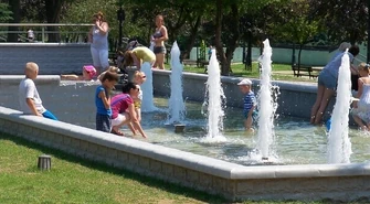 Kurtyna wodna w parku Jana Pawła II