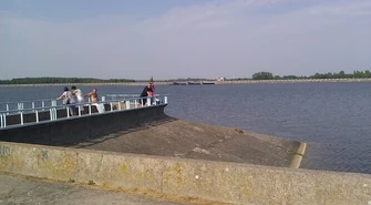 Czy znajdzie się chętny na remont molo?